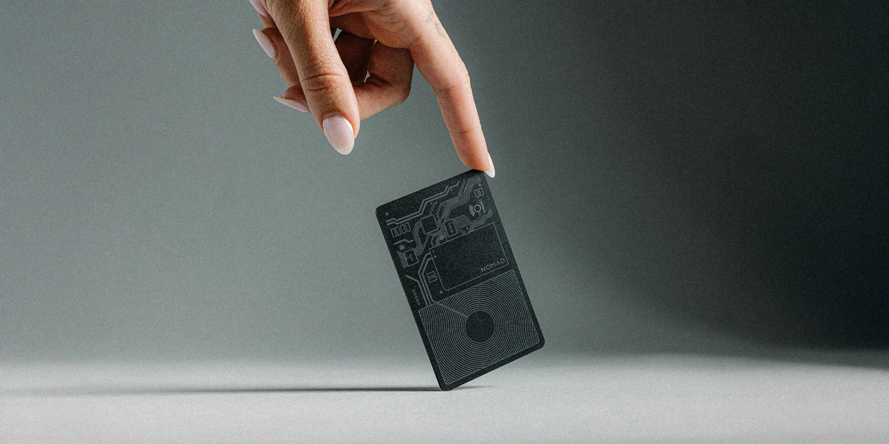 Nomad Tracking Card Air v2 for - Black - Apple (Find My)