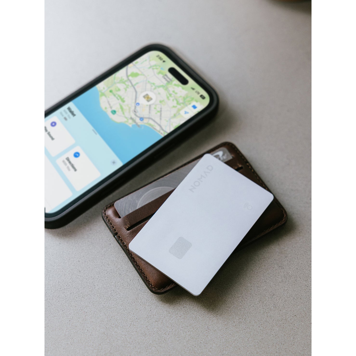Nomad Tracking Card Pro - White - Apple (Find My)