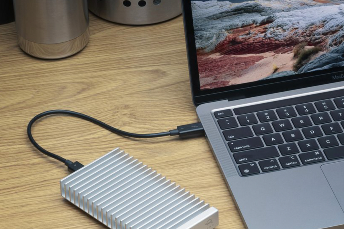 OWC Express 1M2 USB4 (40Gb/s) Bus-Powered Portable Storage Solution - 2TB NVMe SSD